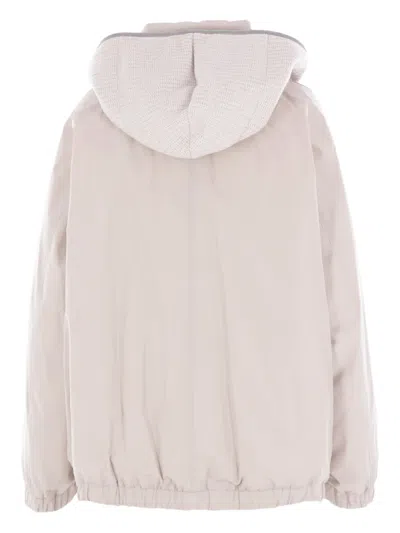 可拆卸兜帽羽绒夹克