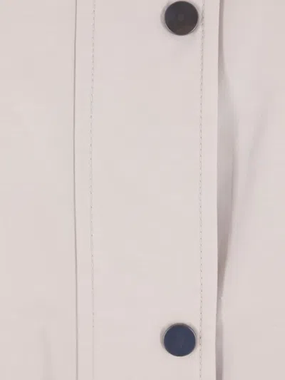 可拆卸兜帽羽绒夹克