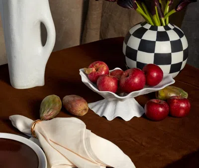 L'objet Neptune Medium Centerpiece In White