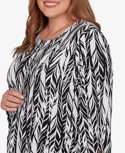 Alfred Dunner Plus Size Classic Puff Print Abstract Feather Crew Neck Top In Multi
