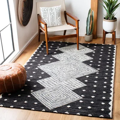 Safavieh Micro-loop Hand Made Area Rug, Charcoal / Ivory Bohemian Style Non-shedding In Black