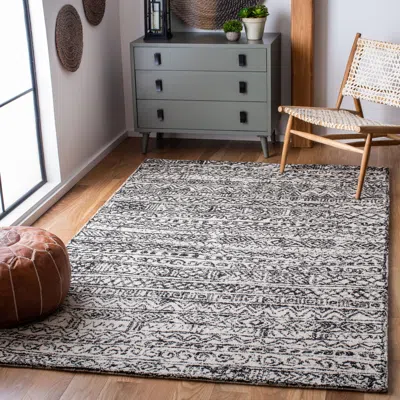 Safavieh Micro-loop Hand Made Area Rug, Ivory / Black Bohemian Style Non-shedding In Neutral
