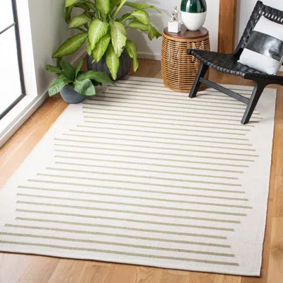 Safavieh Montauk Hand Made Area Rug, Ivory / Light Green Contemporary Style Non-shedding In White