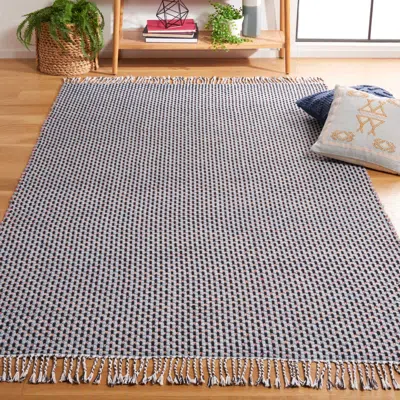 Safavieh Montauk Machine Made Area Rug, Blue / Black Contemporary Style Easy Care In Gray