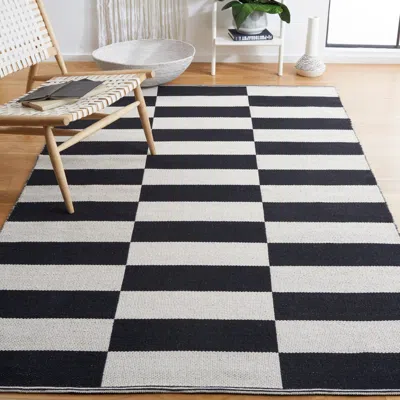 Safavieh Montauk Hand Made Area Rug, Black / Ivory Contemporary Style Non-shedding In Black