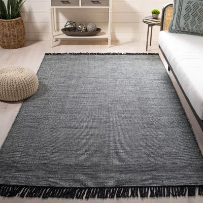 Safavieh Montauk Hand Made Area Rug, Light Green / Black Contemporary Style Non-shedding In Gray