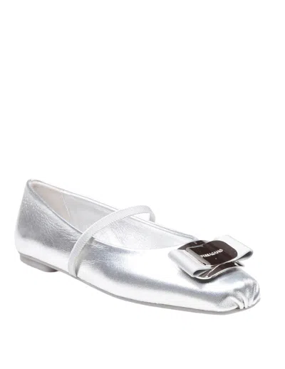 Ferragamo Zina Silver Ballerinas In Silver
