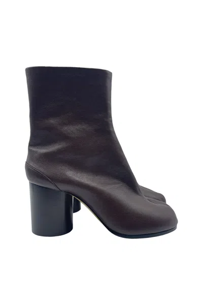 Maison Margiela Brown Tabi Boots Shoes In Black