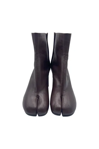 Maison Margiela Brown Tabi Boots Shoes In Black