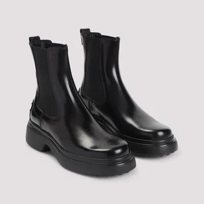 Tod's Chunky Sole Ankle Boots With Elastic Panels In Black
