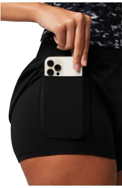 Fabletics Sun Chaser 3" Short In Black