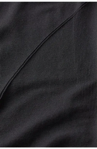 Fabletics Feather Tech+ Short-sleeve Top In Black