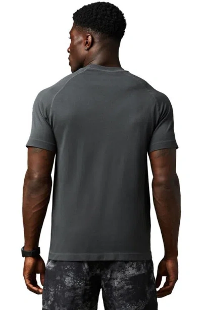 Fabletics The Training Day Tee In Gray