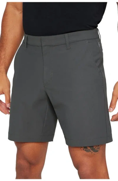 Fabletics The Don Short 8" In Gray