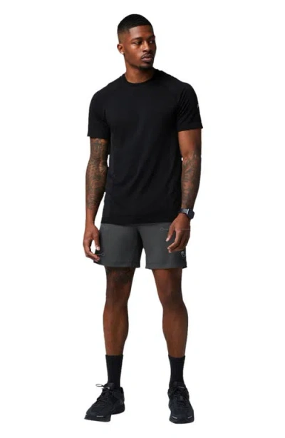 Fabletics The One Short 7" In Gray