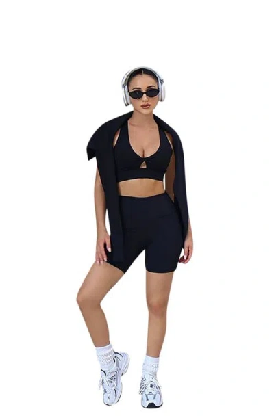 Fabletics On-the-go Powerhold® High-waisted 6'' Short In Black