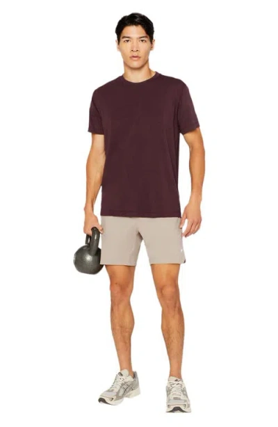 Fabletics The One Short 7" In Neutral