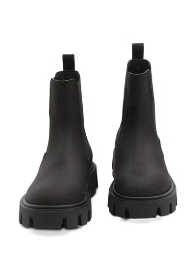Moncler Peak City Nubuck Chelsea Boots In Black