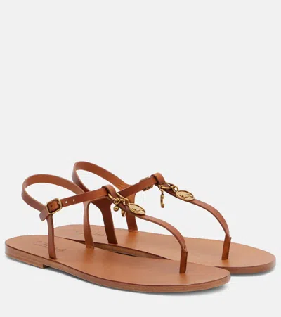 Chloé Chloe Women Caramel Leather Chloe Charms Thong Sandals In Brown