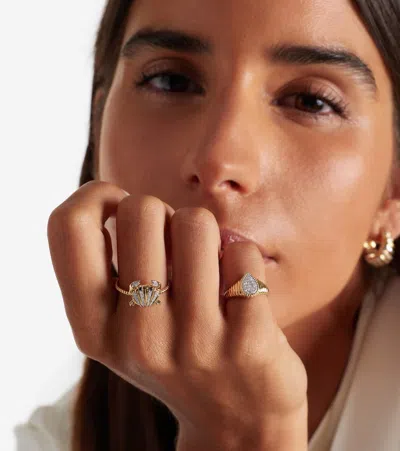 Yvonne Léon Crabe Coquillage Mini 9kt Gold Ring With Diamonds In Gold