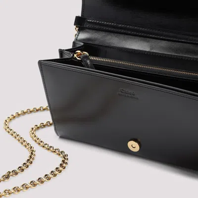Chloé Logo Shoulder Bag With Chain Detail And Magnetic Closure In Black