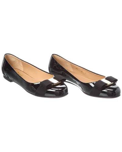 Ferragamo Glossy Leather Ballerinas With Bow Accent In Black