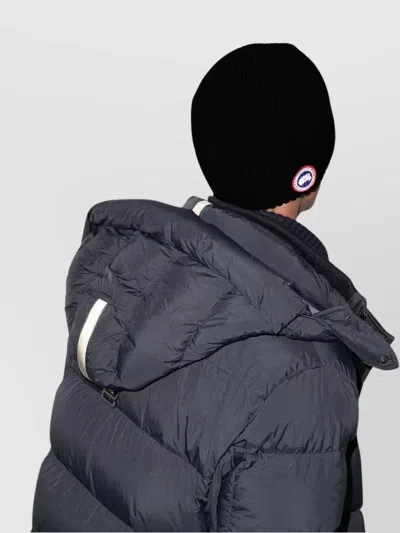 Canada Goose Ribbed Black Merino Wool Toque With Contrast Emblem In Black