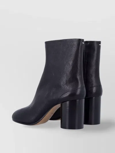 Maison Margiela Tabi Ankle Boots In Black