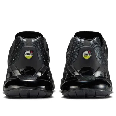 Nike Air Max Phoenix Sneakers In Black