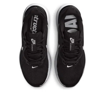 Nike Structure 26 Se Running Shoe In Multi