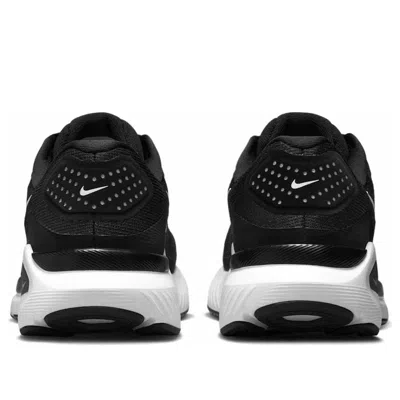 Nike Structure 26 Se Running Shoe In Multi