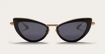 Valentino Rockstud Cat-eye Frame Sunglasses In Black