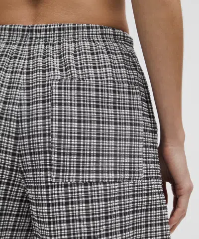 Lululemon Seersucker Check Mid-rise Pull-on Short 3"