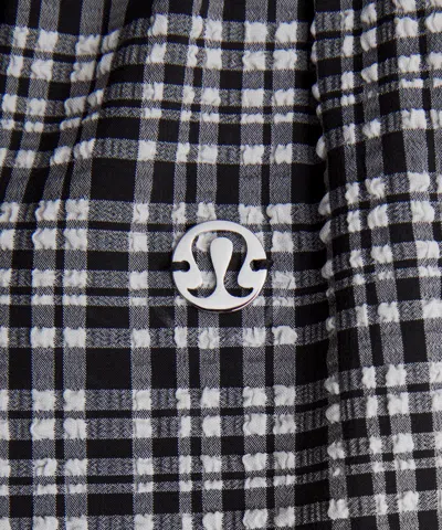 Lululemon Seersucker Check Mid-rise Pull-on Short 3"