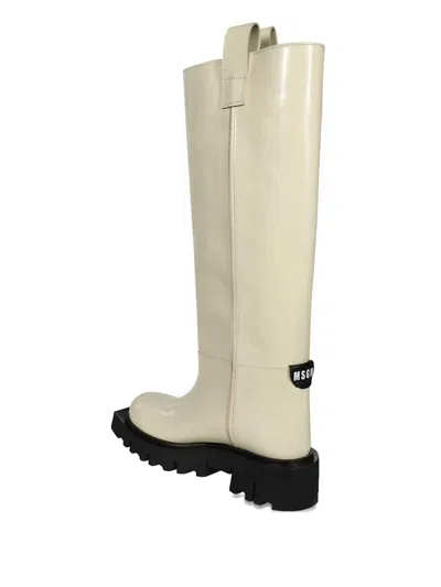 Msgm Leather Round-toe Boots In Neutral