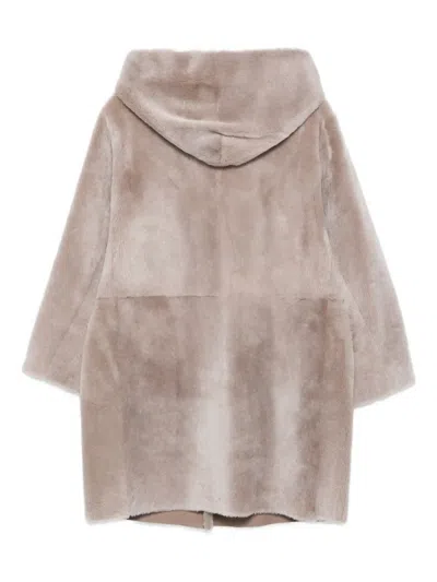 皮毛一体连帽外套