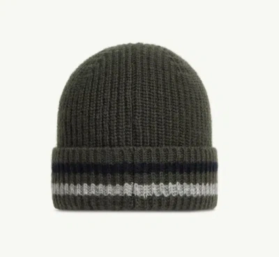Moncler Logo Patch Hat In Green