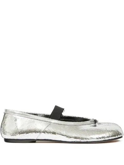 Maison Margiela Tabi Split-toe Metallic Cracked-leather Ballet Flats In Silver