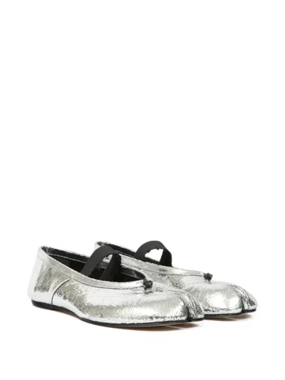 Maison Margiela Tabi Split-toe Metallic Cracked-leather Ballet Flats In Silver