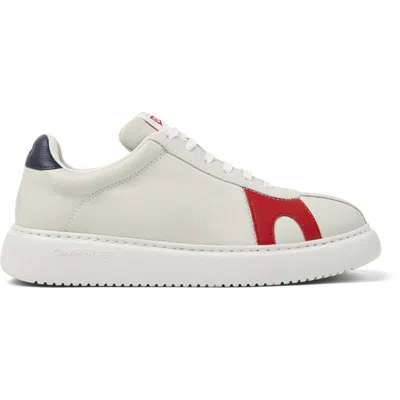 Camper Twins In White