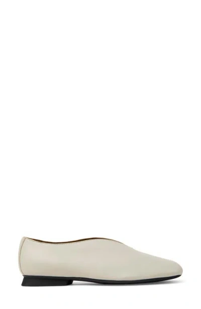Camper Casi Myra Leather Flat Pumps In Neutral
