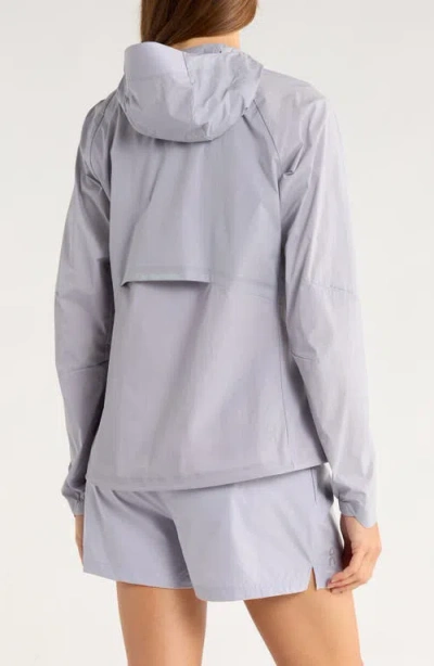 On Core Hooded Packable Running Jacket In Purple