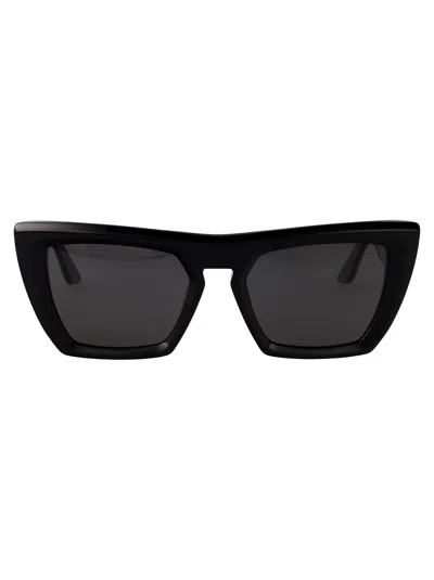 Gcds Gd0065 Sunglasses In Black