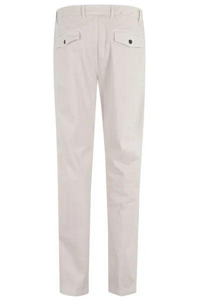 Eleventy Pantalone Pinces Elasticato In Neutral