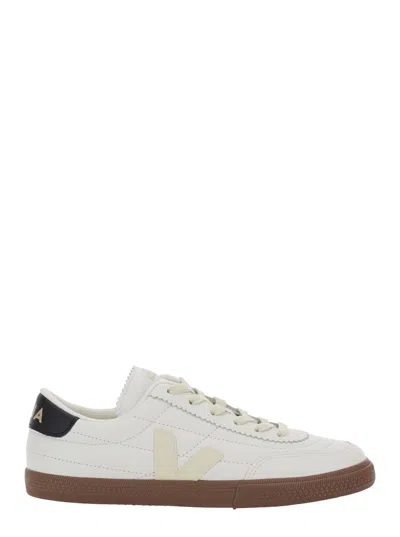 Veja Low-top Round Toe Sneakers With Contrast Sole In White