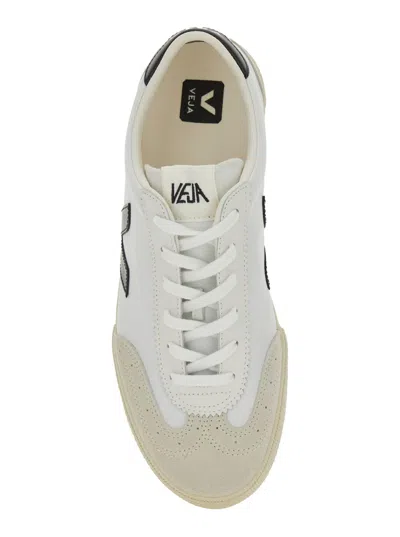 Veja V-10 White Sneakers With Side Logo Application In Leather Unisex In White