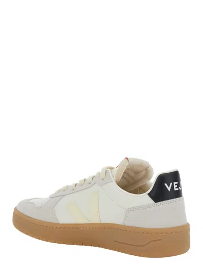 Veja V-82 Grey Low Top Sneakers With Logo Patch On Tongue And Side And Logo Letteirng On The Heel In Leat In Gray
