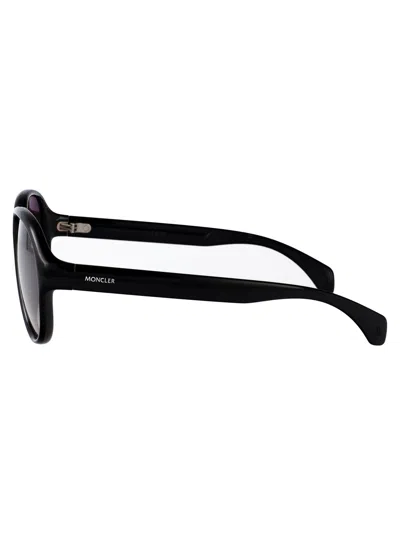 Moncler Shiny Black Injectate Sunglasses In Black