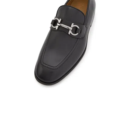 Ferragamo Foster Gancini Loafers In Hammered Leather In Nero