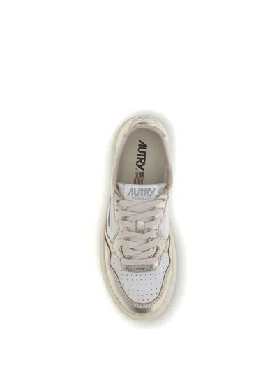 Autry Sneakers Medalist In White